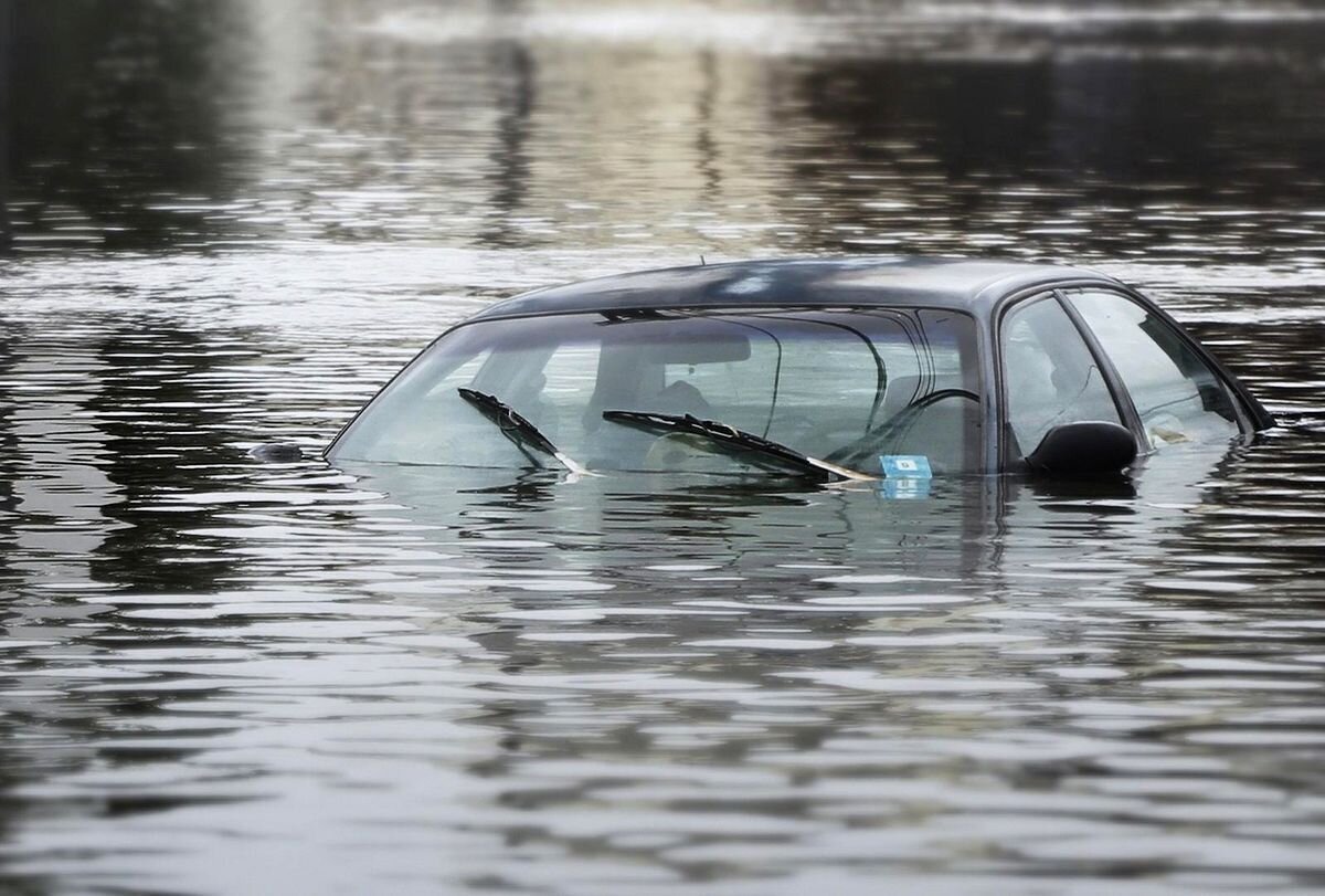 ببینید | تصاویری دلهره‌آور از سیل شدید در پر جمعیت‌ترین شهر هند